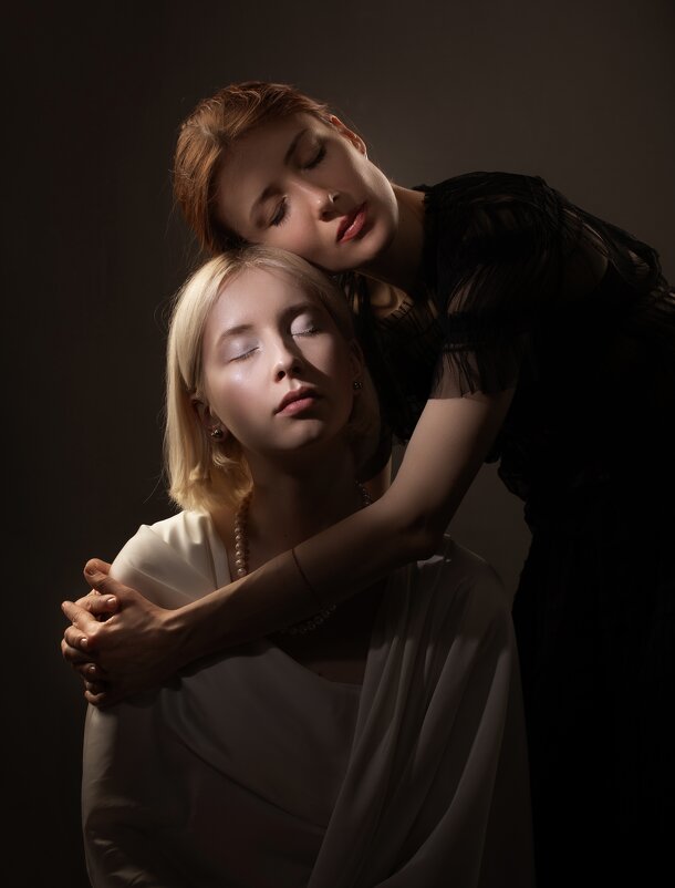 сестры - alexzonder 