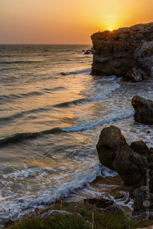 Восход в бухте Александра Новикова - Игорь Сарапулов