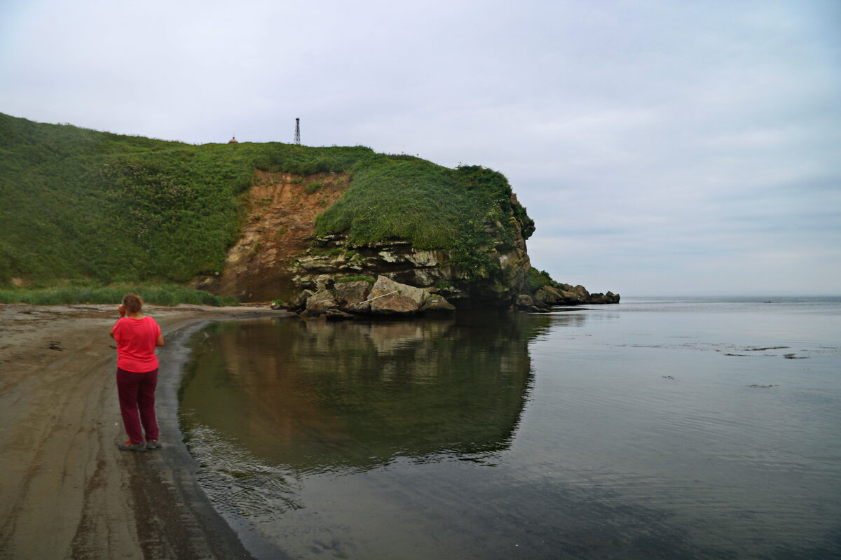 На берегу Татарского пролива. - Ирина Нафаня