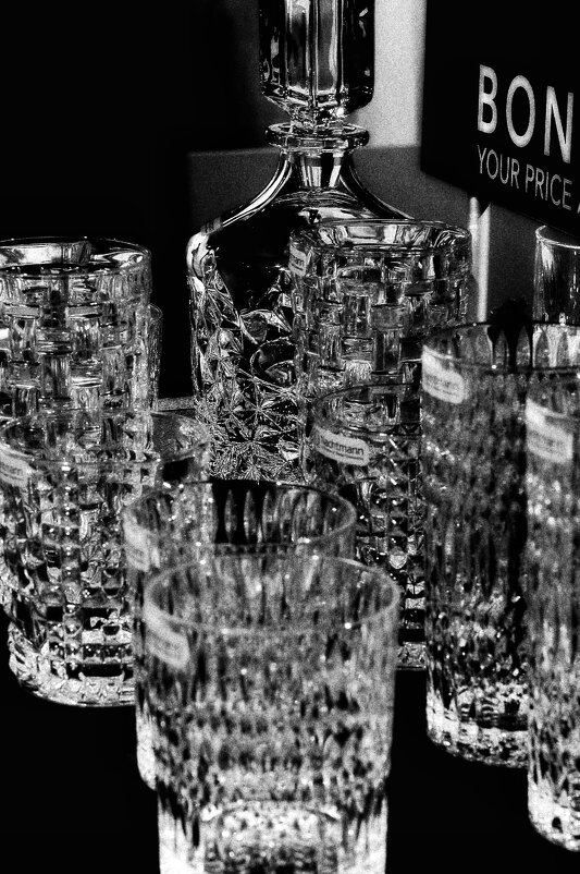 ...стекло... - Георгий Никонов