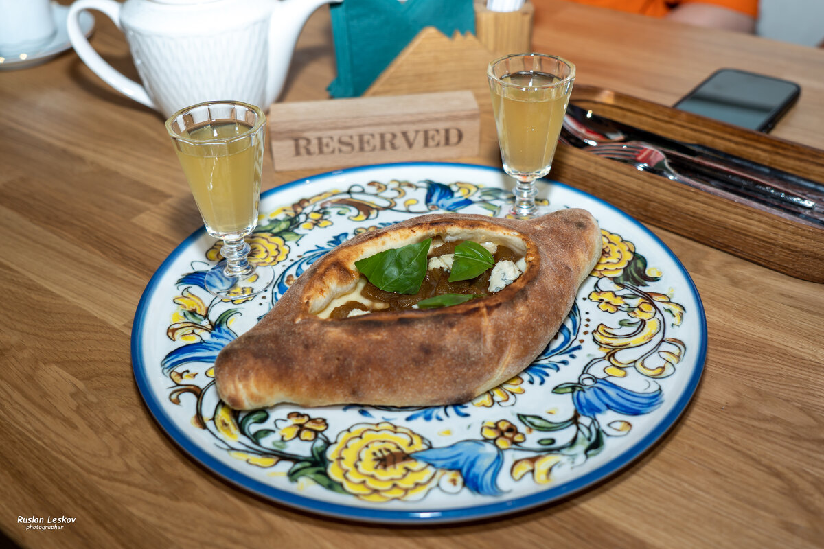 хачапури - Руслан Лесков