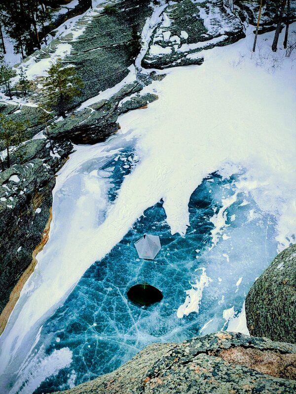 Озеро в горах - Георгиевич 