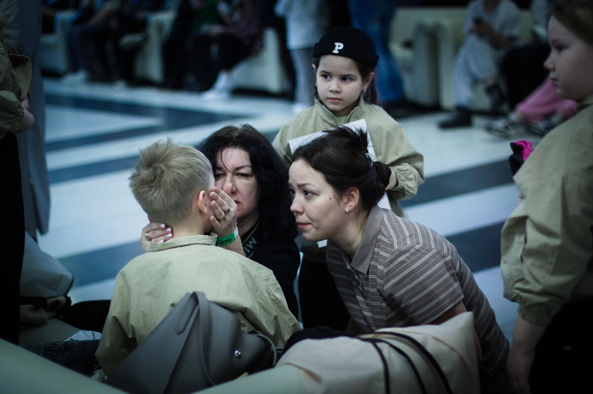 слезы волнения перед выступлением - Артём Евтюхов