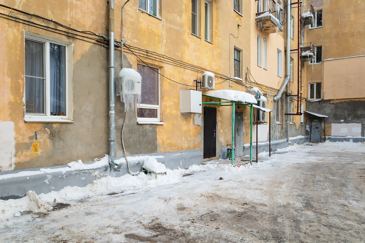 Зима во дворе - Александр Синдерёв