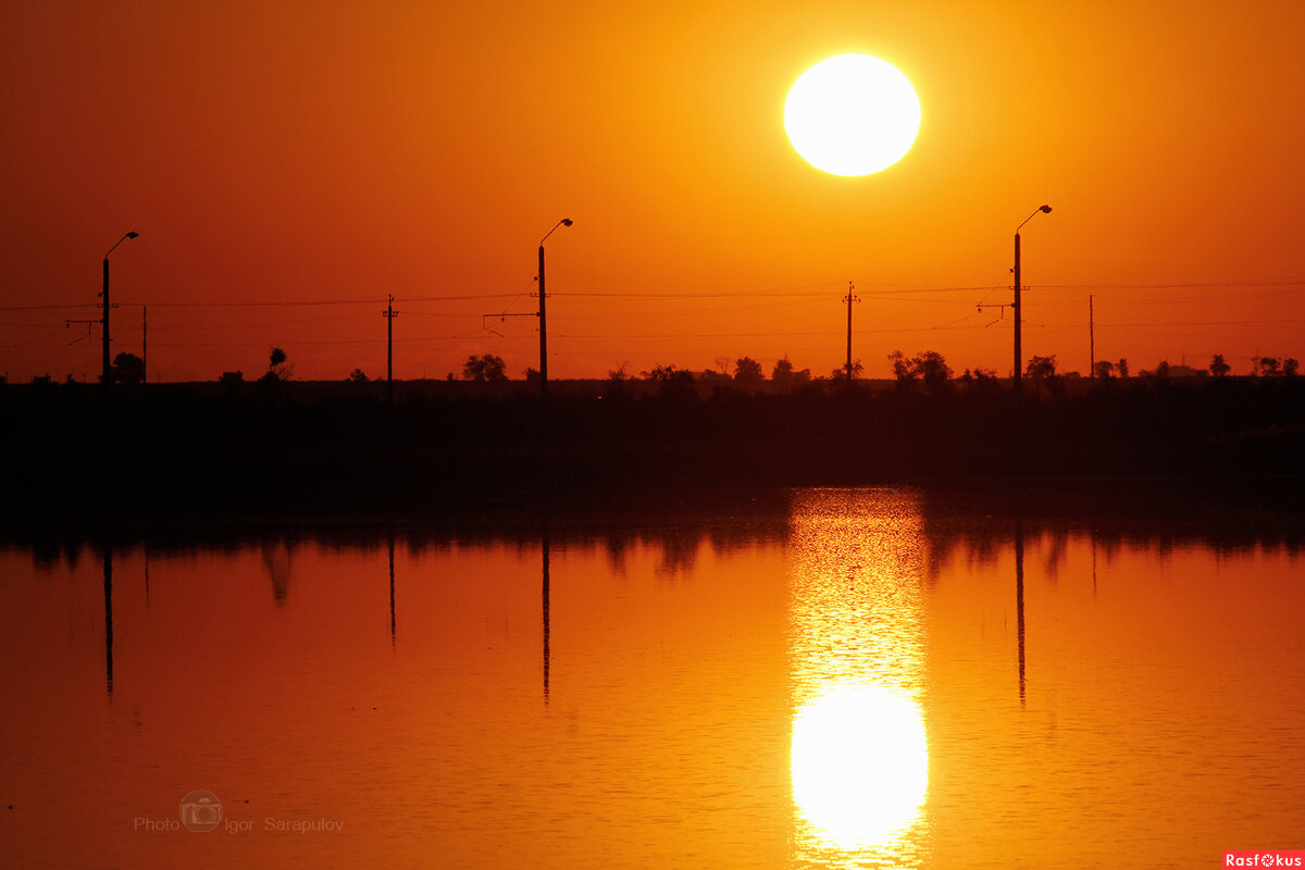 Золотой восход над озером Тереклы - Игорь Сарапулов Золотой восход над озером Тереклы - Игорь Сарапулов