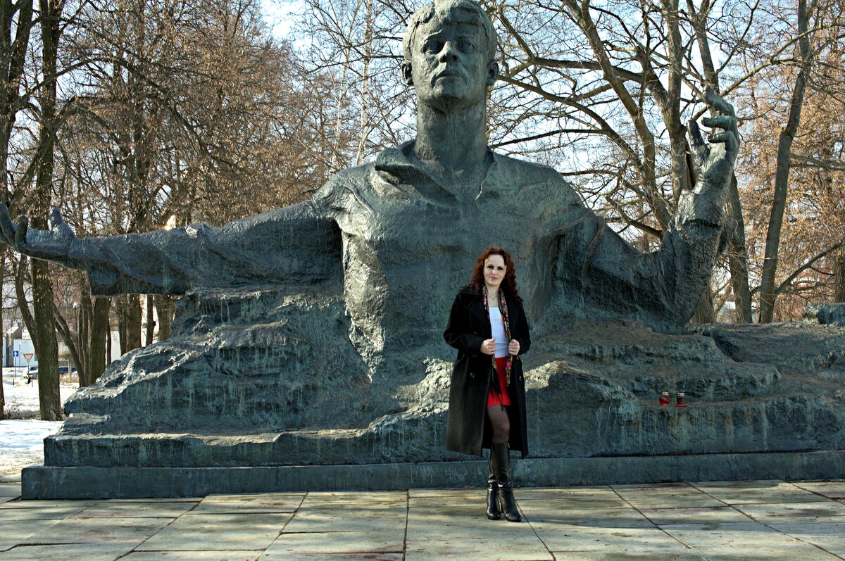 Памятник Сергею  в Рязани - Олег 