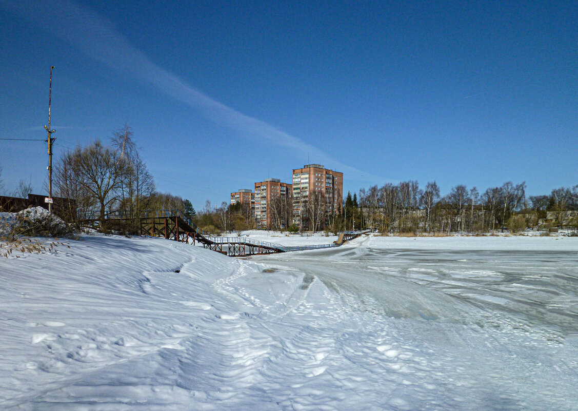 Пока ходим мимо моста. - Михаил "Skipper"