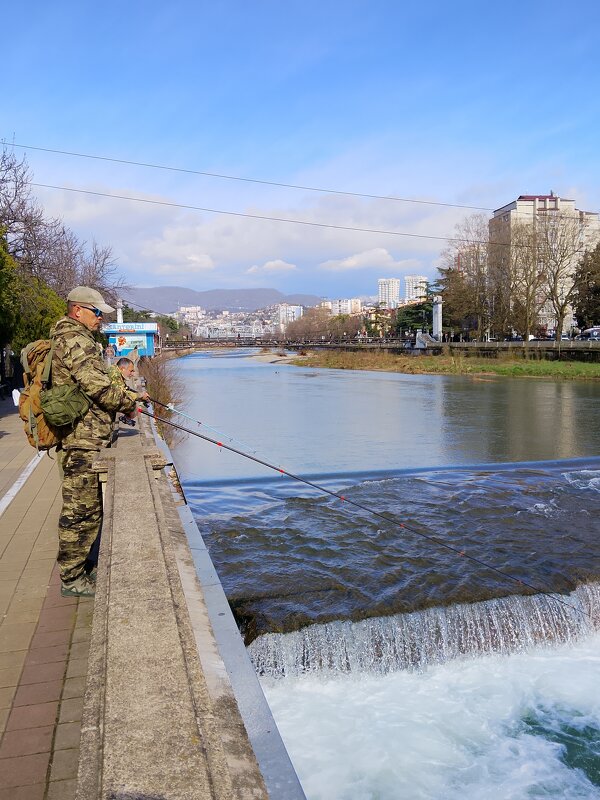 Рыбалка на реке - Tata Wolf Рыбалка на реке - Tata Wolf