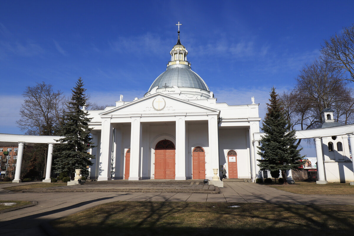 Католический храм. - Николай 