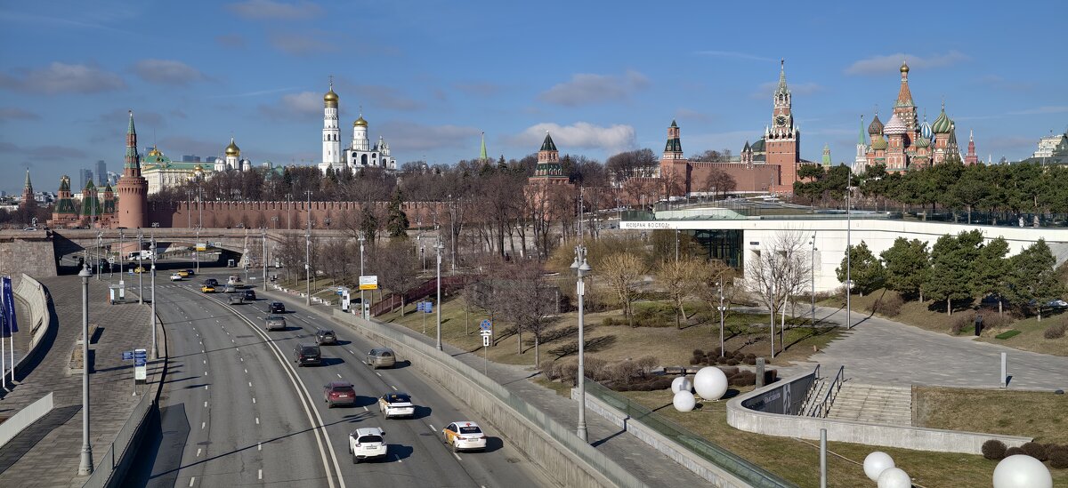 Москворецкая набережная - <<< Наташа >>>