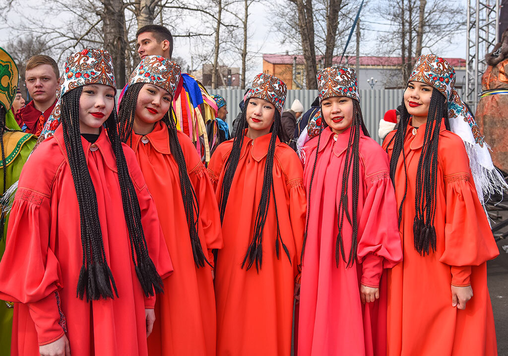 Дружеский портрет - юрий Амосов