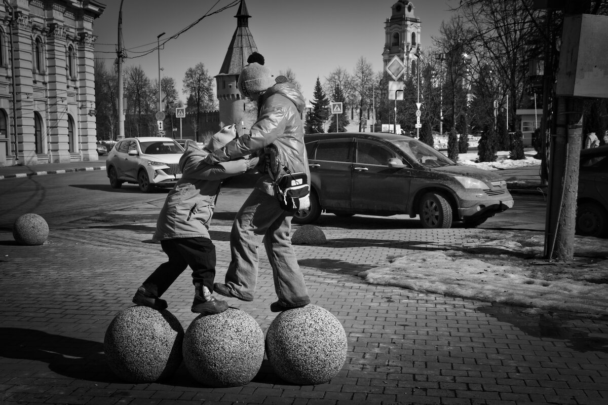 классика, "девочки на шарах" - Артём Евтюхов