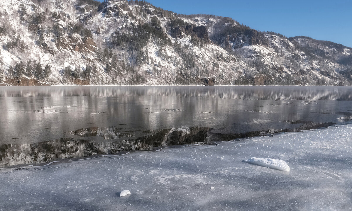 У Дивных гор - Марина Фомина.