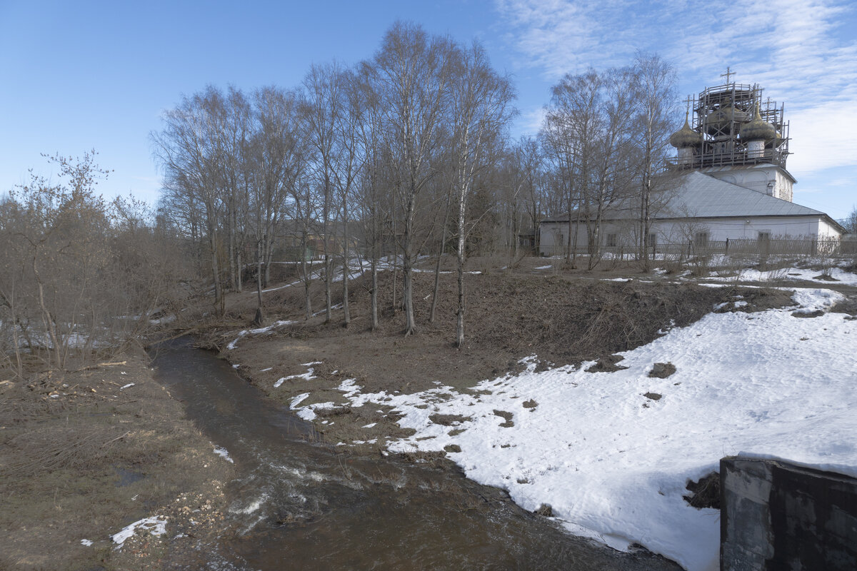Устюжна, реставрация храма, река Ворожа - Александр Буторин