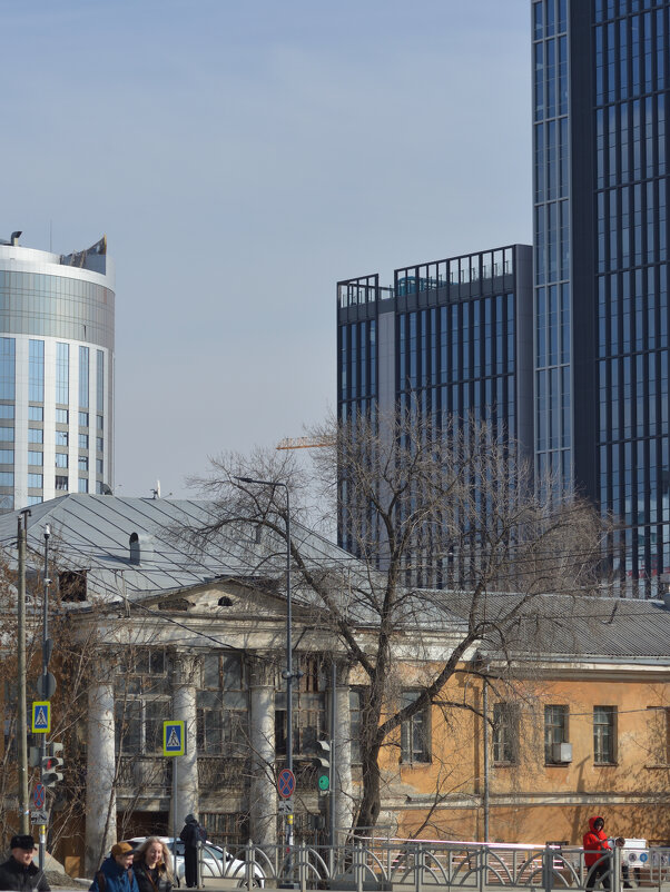 Городские контрасты-1 - Сергей Сергеев