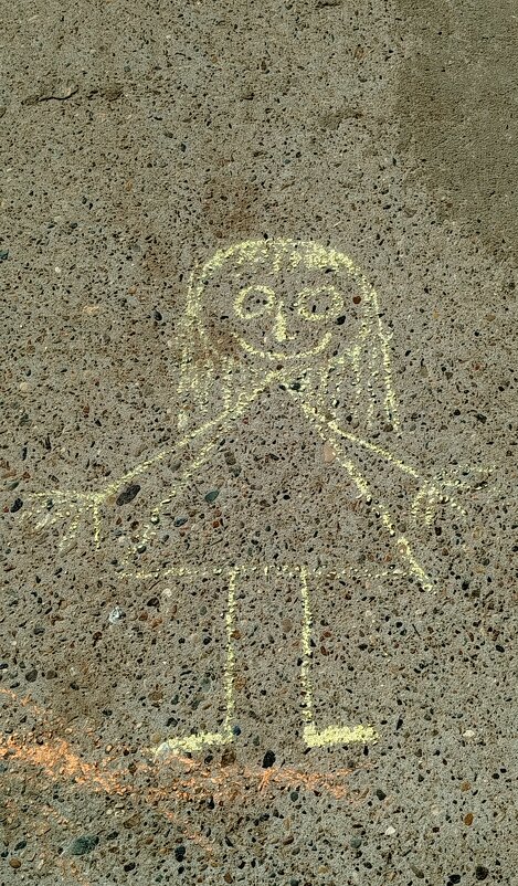Первые рисунки мелом на сухом асфальте - светлана льдокова