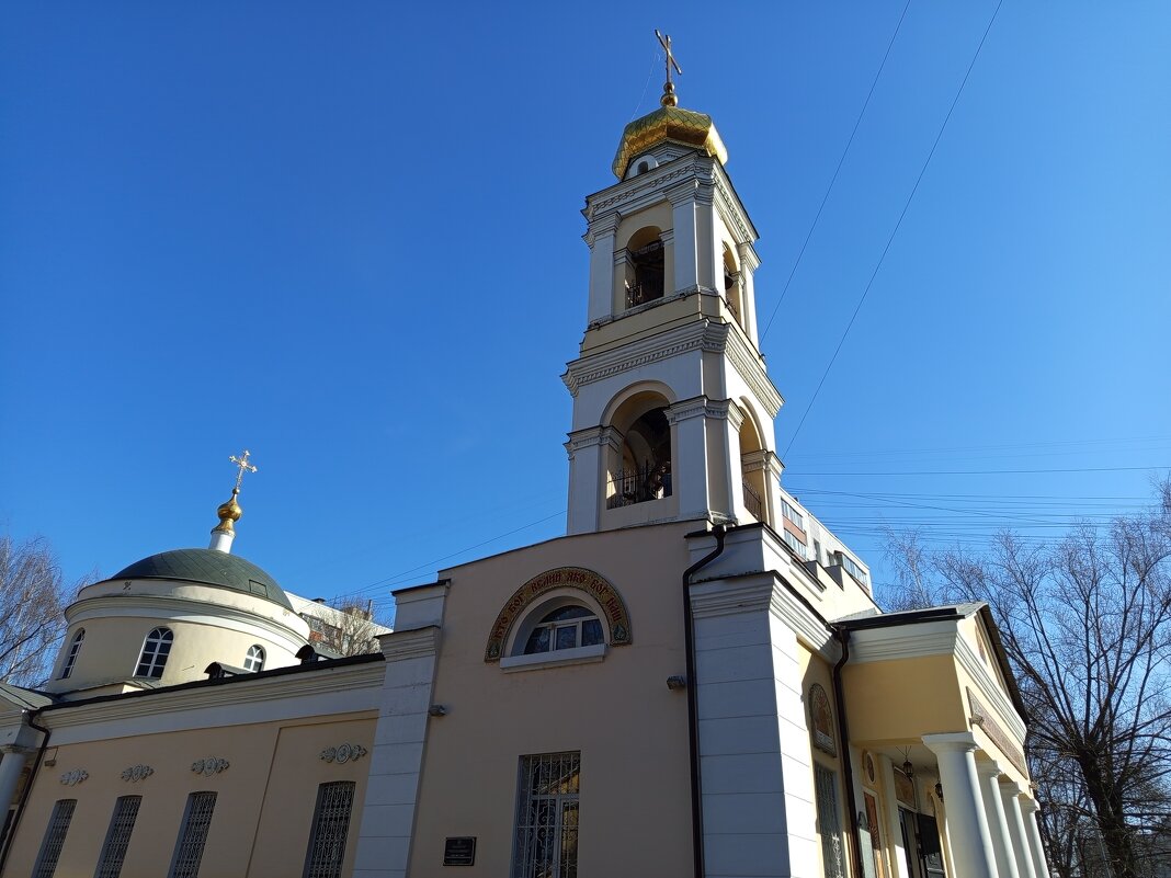 * * * - Андрей Лукьянов