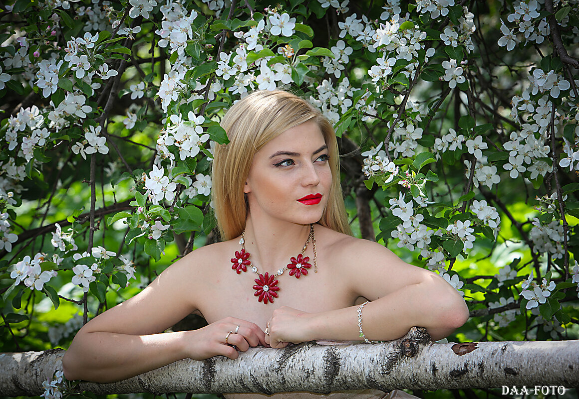 "ТАК ХОЧЕТСЯ ЛЕТА..." - Александр Дмитриев