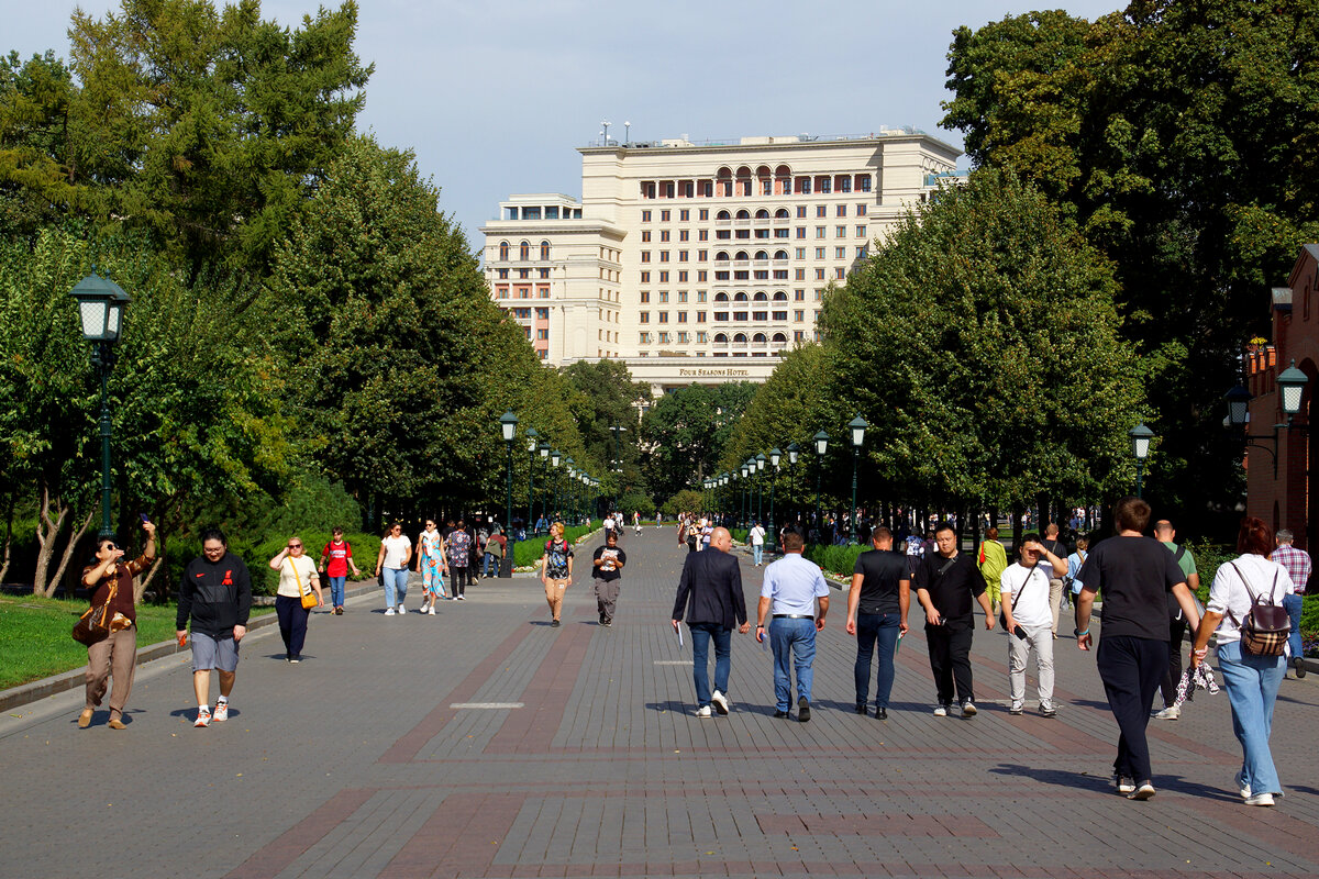 Александровский сад - Игорь Белоногов