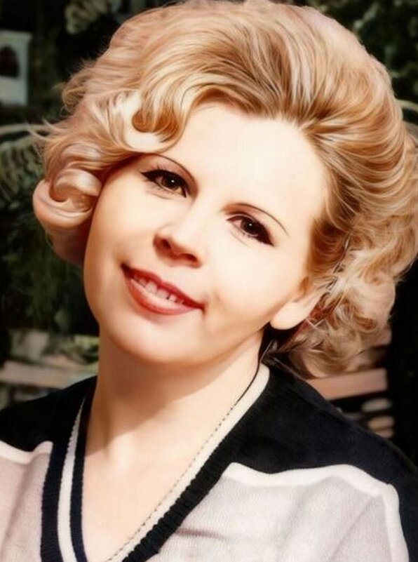 Глуха та женщина, что любит УШАМИ… Слеп тот мужчина, что любит ГЛАЗАМИ… ЛЮБИТЕ СЕРДЦЕМ — ЭТО ВАЖНО!! - Алла Кочергина