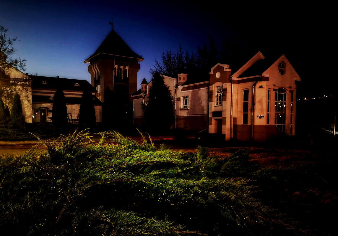 Фото-миг в центре города. - Vladimir Semenchukov