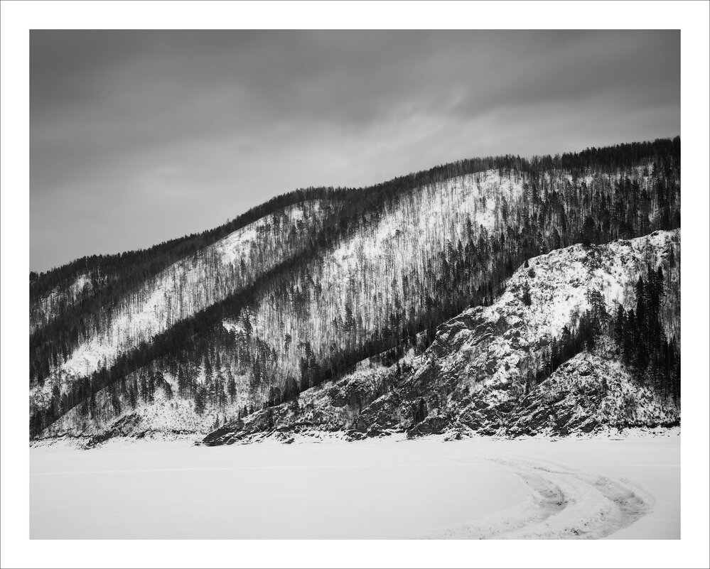 * - Александр Иванов