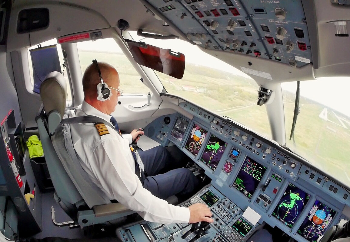 За секунды до приземления. (сейчас КВС-проффи в другом измерении) - Alexey YakovLev