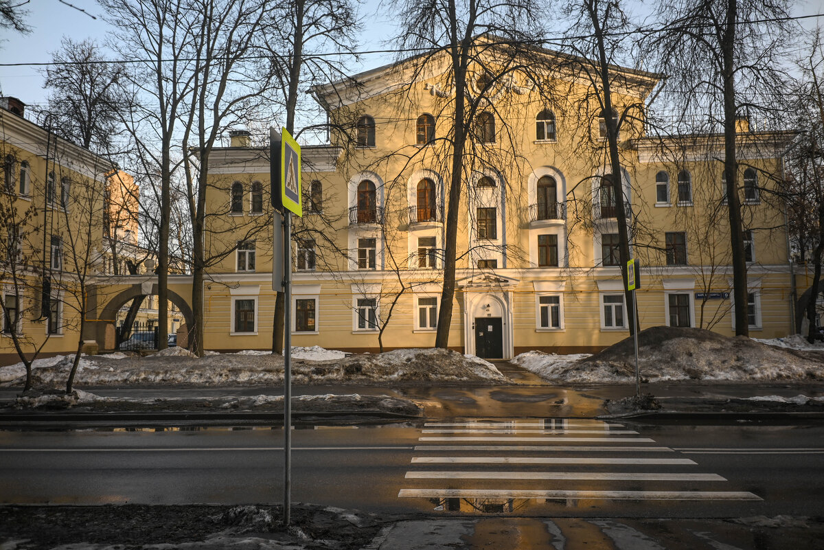 немецкий дворик - Артемий Канителькин