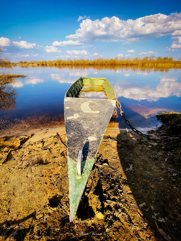 «Лодка, знающая больше, чем говорит». - Игорь Чичиль