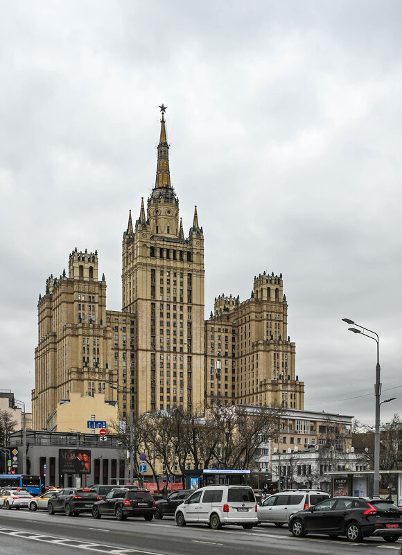 высотка на Восстания - Артемий Канителькин