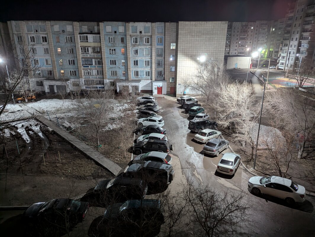 Ночной район - Андрей Хлопонин Ночной район - Андрей Хлопонин