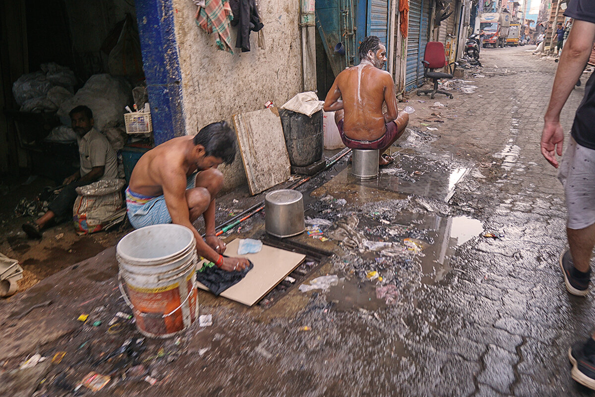 *** - Алексей Карташев