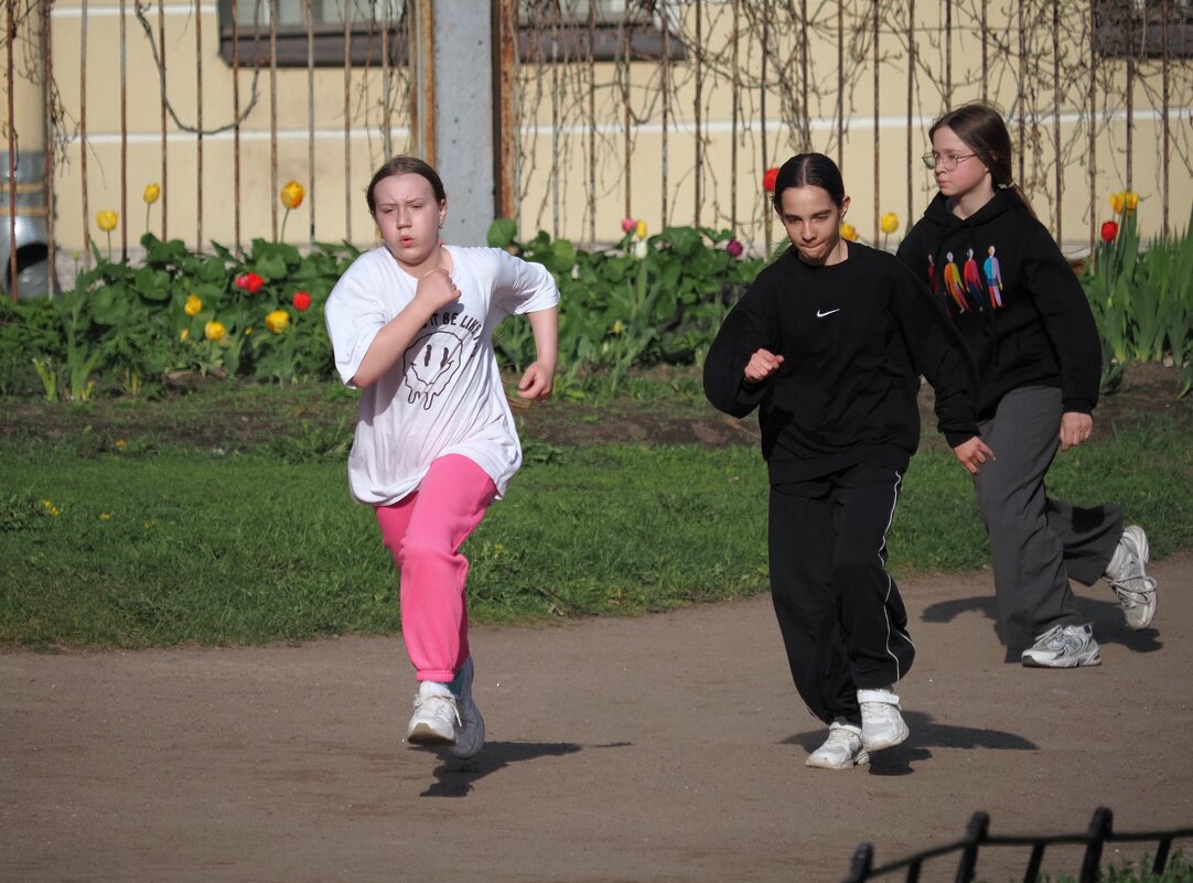 Наперегонки - Магомед .