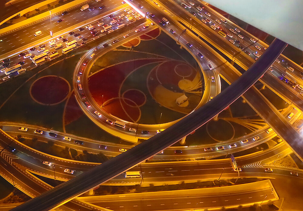 Автомобильные развязки Дубая и выше наземная линия метро - Галина Ильясова