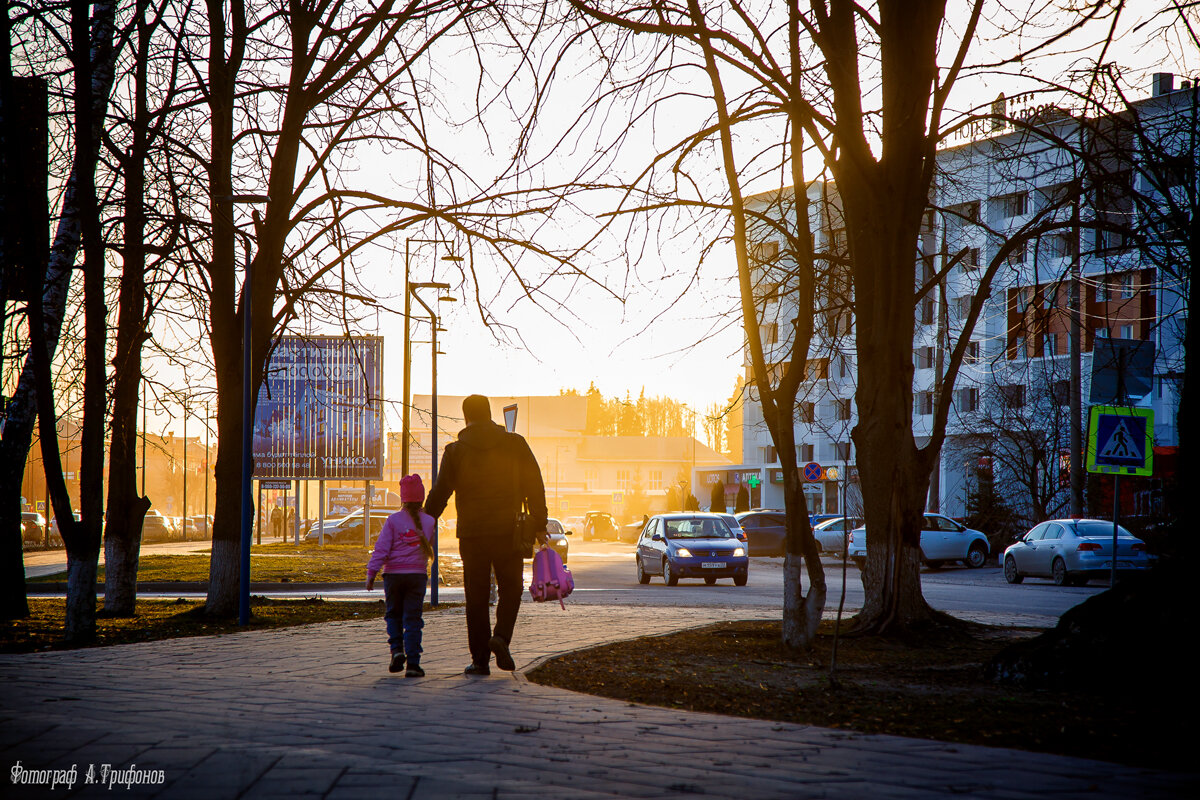 Мартовский вечер - Алексей Трифонов