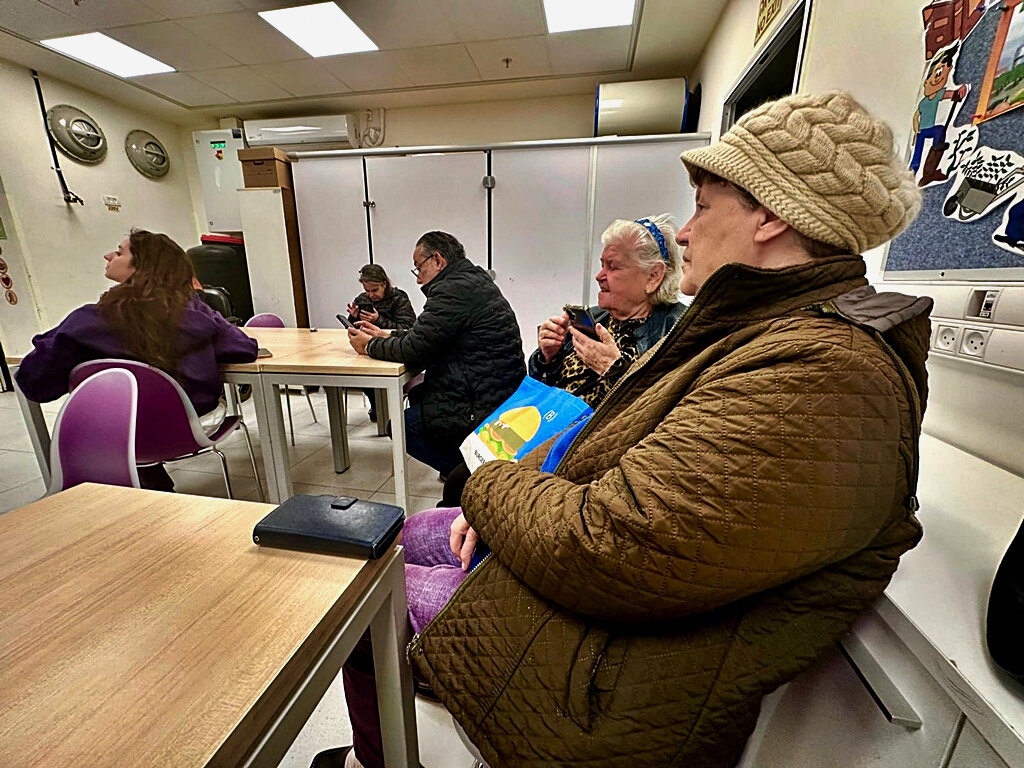 РЕПОРТАЖ   ИЗ   УБЕЖИЩА (5) - Анатолий Малобродский