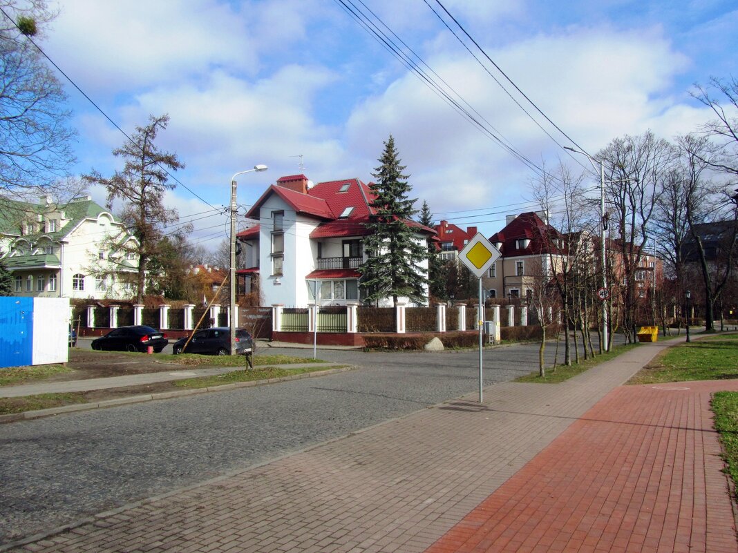 Улица Верхнеозерная - Сергей Карачин