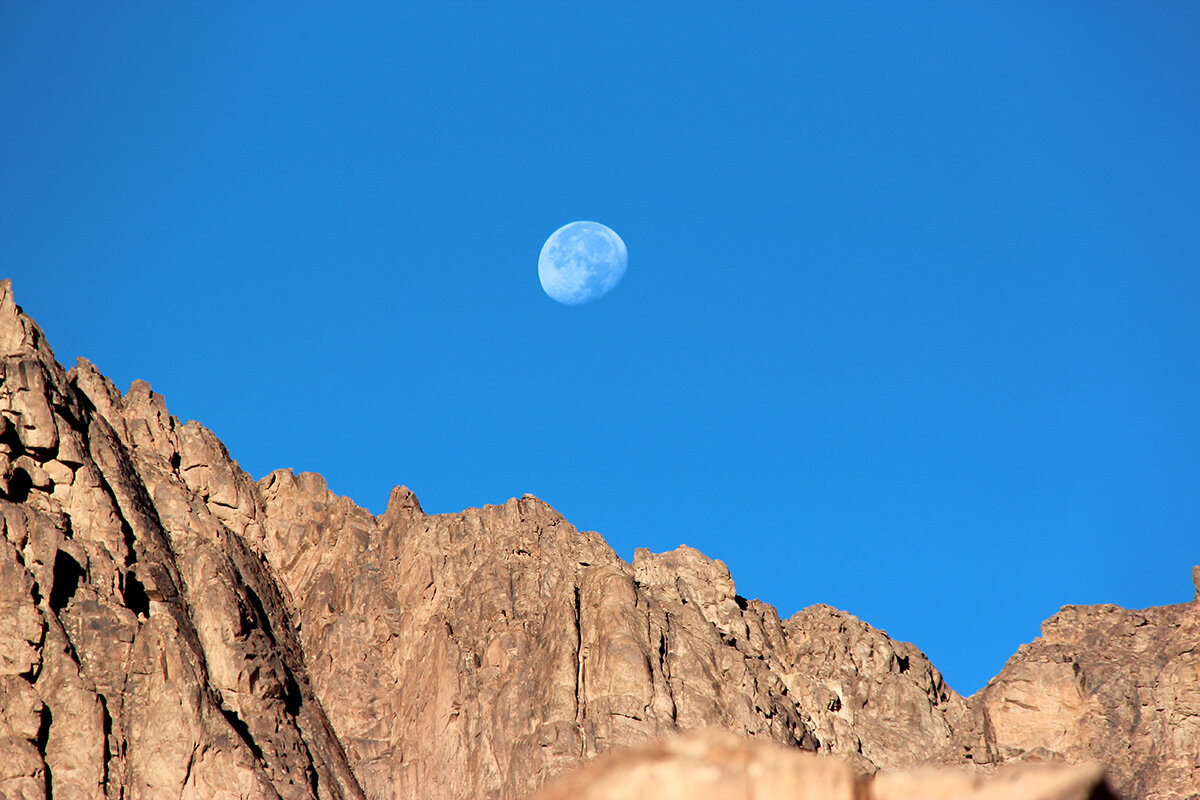 Луна и горы - Сергей Сомихин