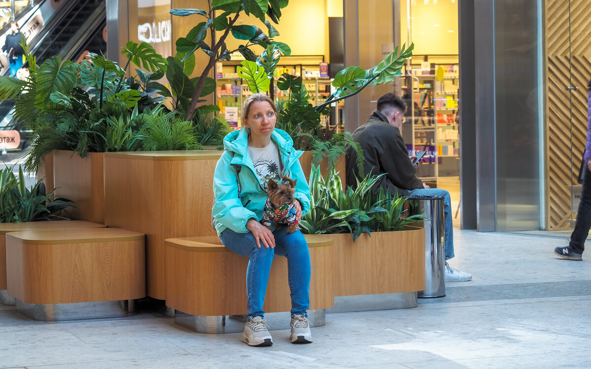 Зарисовка из ТЦ - юрий поляков