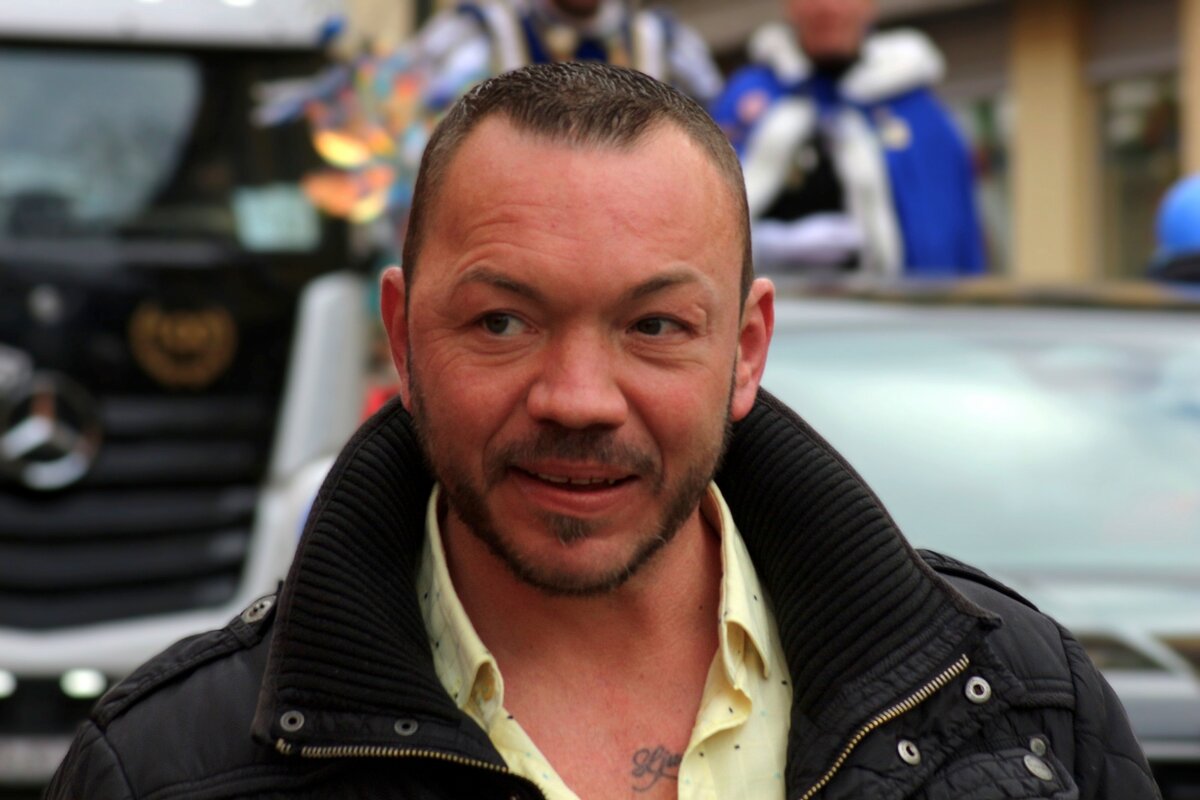 Рубаха парень - Юрий. Шмаков