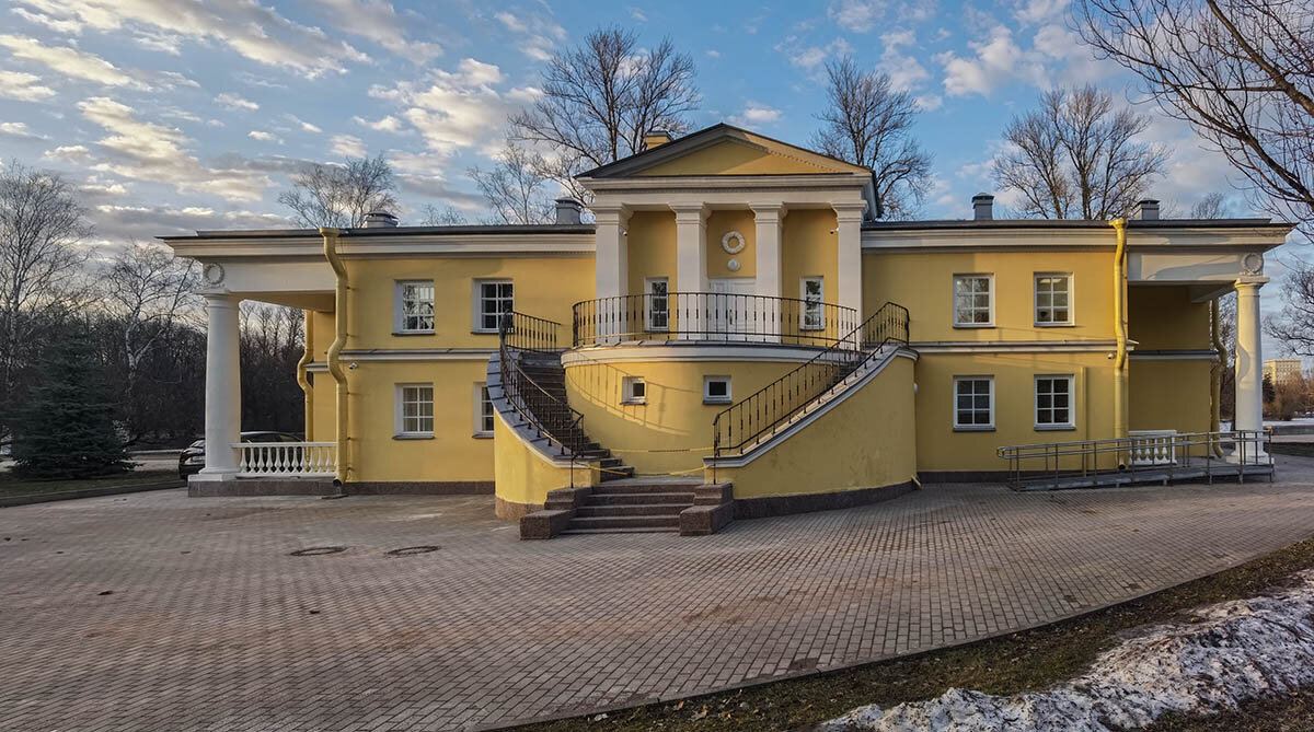 Парк Победы. Павильон шахматно - шашечный ( кинотеатр "Глобус") . - Лилия *