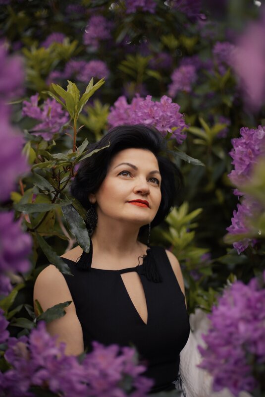 среди рододендронов - Алёна Голодюк