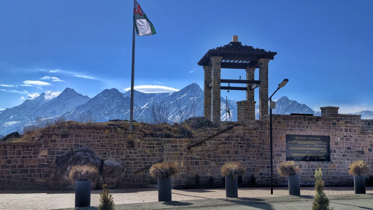 На смотровой площадке на перевале Цей лоам - Мариша Тим