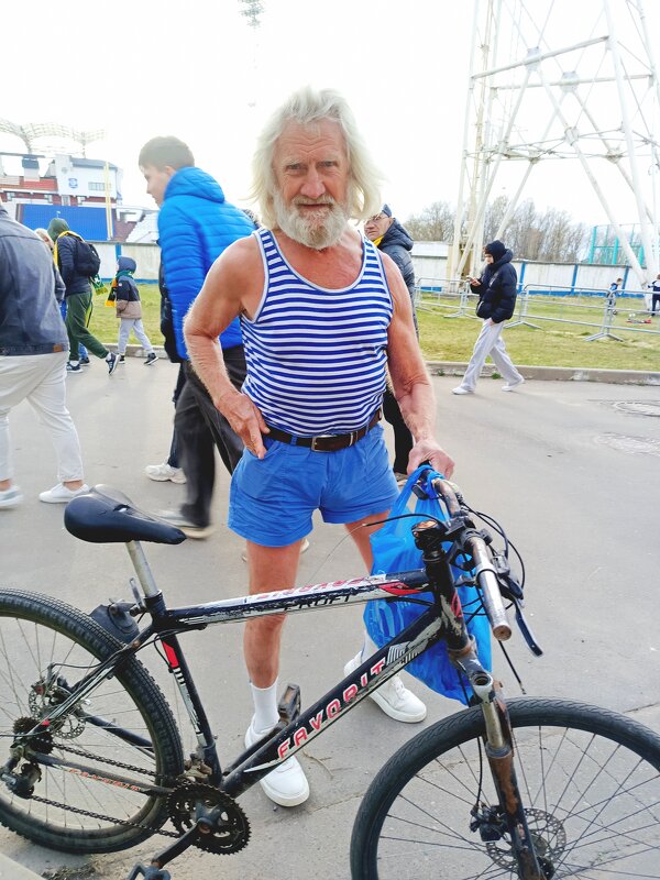 Колоритный болельщик. - Vladimir Semenchukov