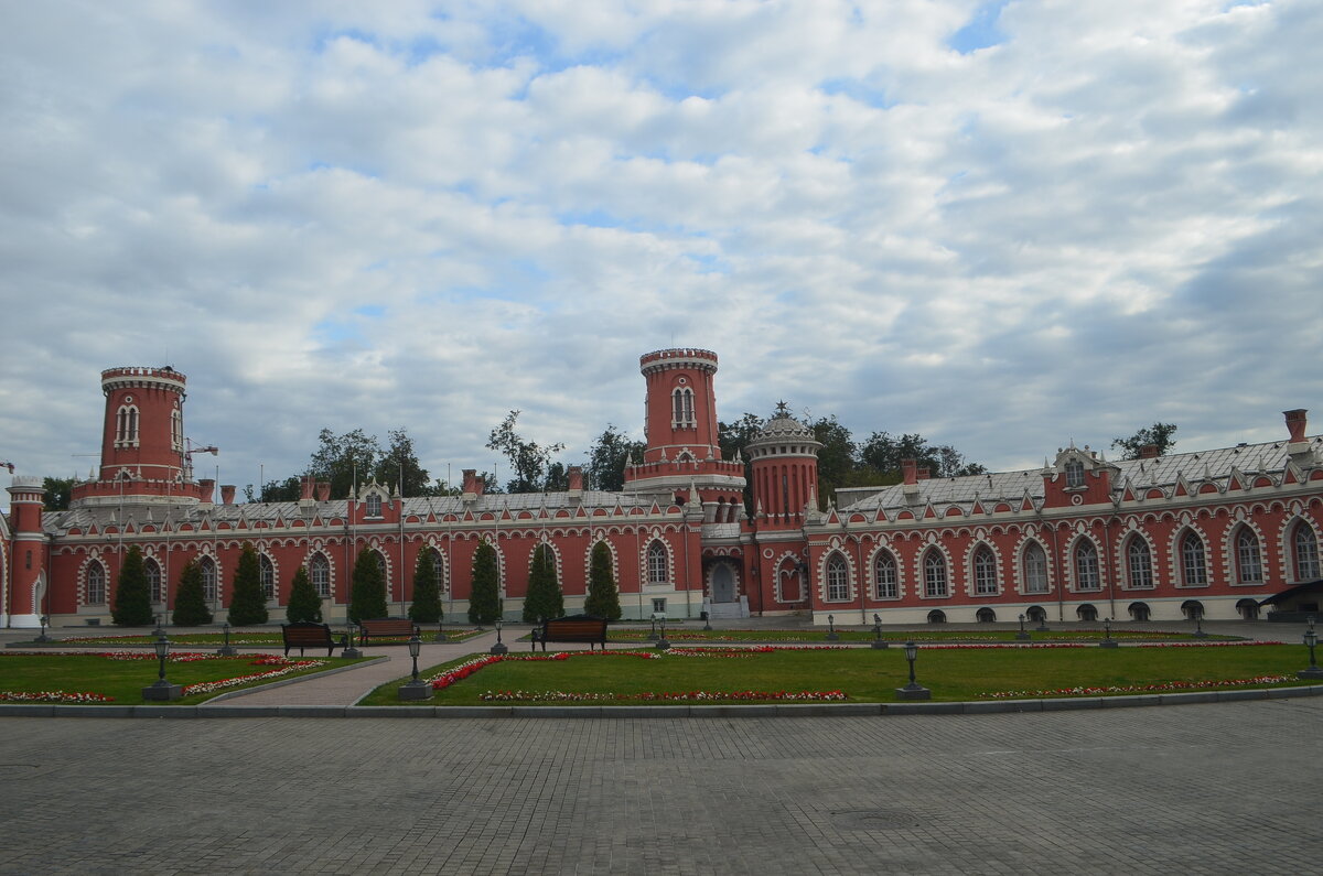 территория Петровского дворца - Галина R... территория Петровского дворца - Галина R...