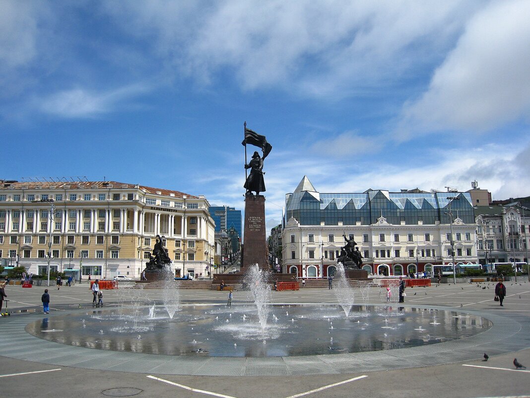 Центральная площадь Владивостока. - unix (Илья Утропов)