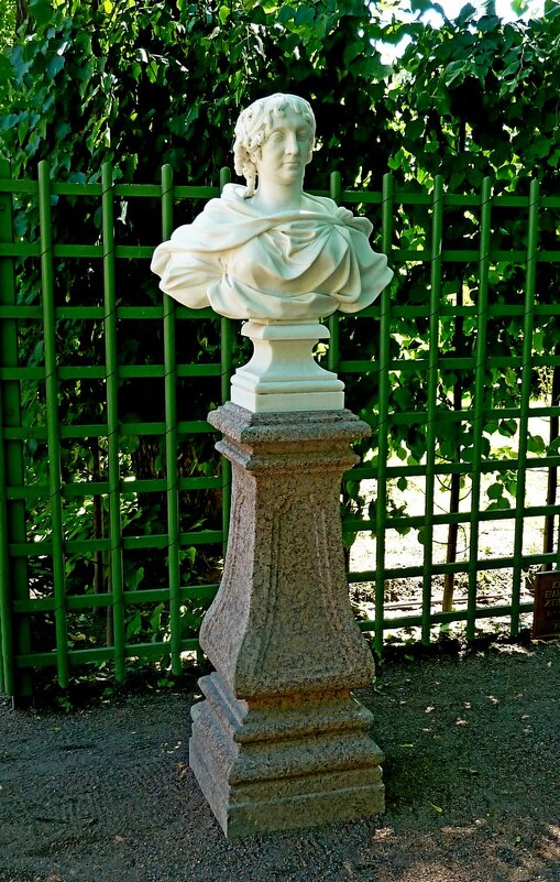 ЛЕТНИЙ САД. - Виктор Осипчук