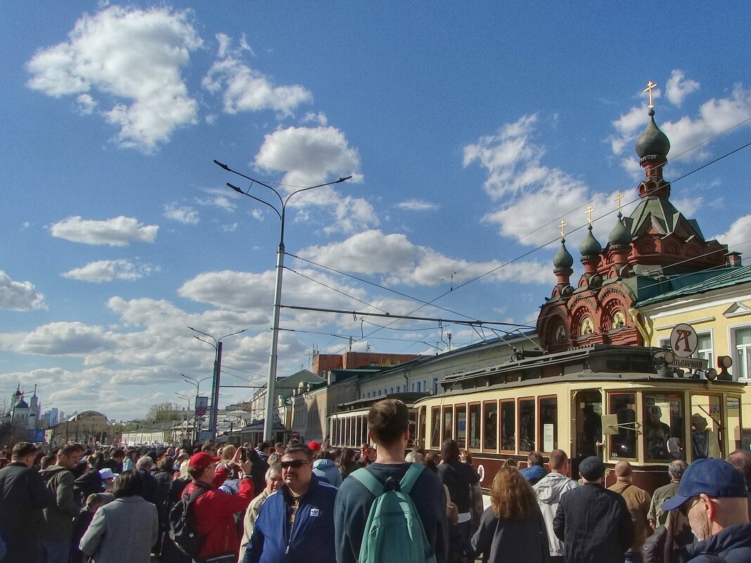 Из трамвайного. 4 апреля на ул. Сергия Радонежского, Москва - svk *