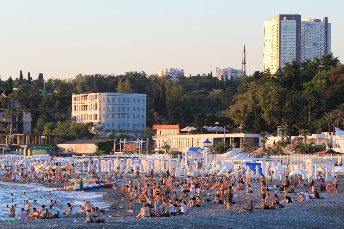 Ривьерский пляж - Валерий 