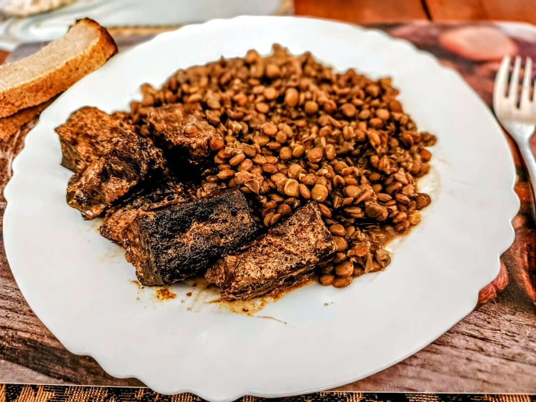 Чечевица с печенью. - Михаил Столяров